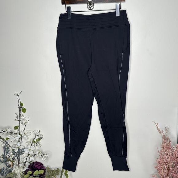 LULULEMON Flurry Up High-Rise Jogger Fleece Lined Black Sz 8 $128 {Q23} - Picture 2 of 5